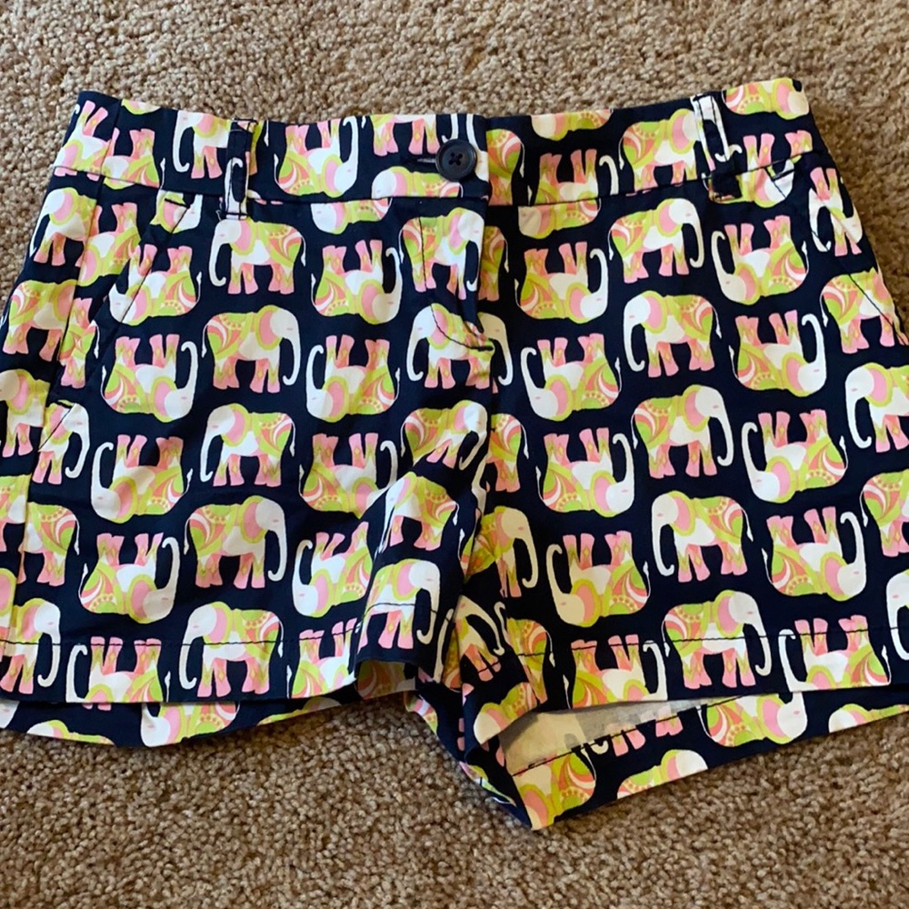 Crown and ivy shorts in size 2 petite